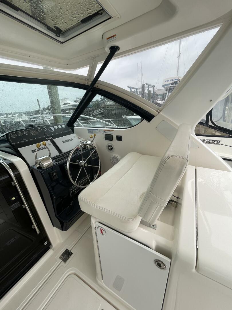 Slide: The Image of Tiara 3200 Open 2009 - 4195188