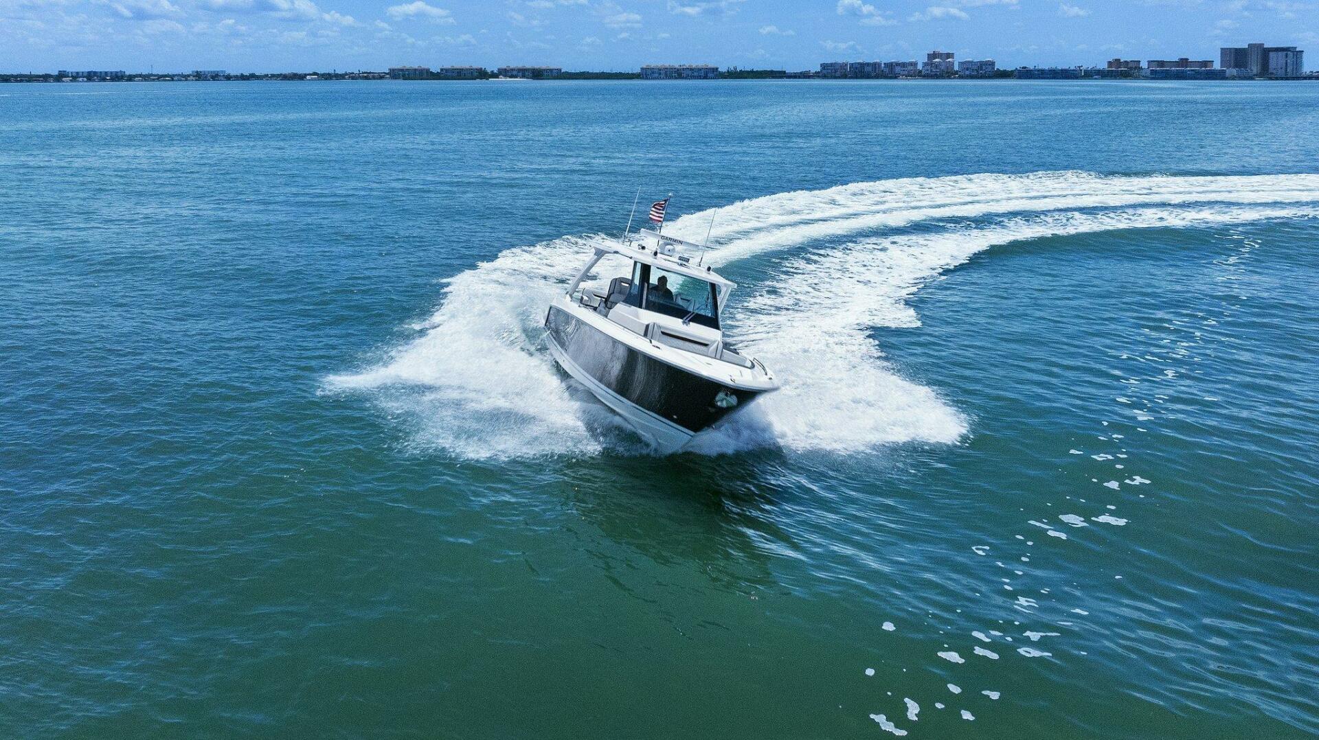 Slide: The Image of 2021 Tiara Yachts 34 Sport LS - Profile - 5444123