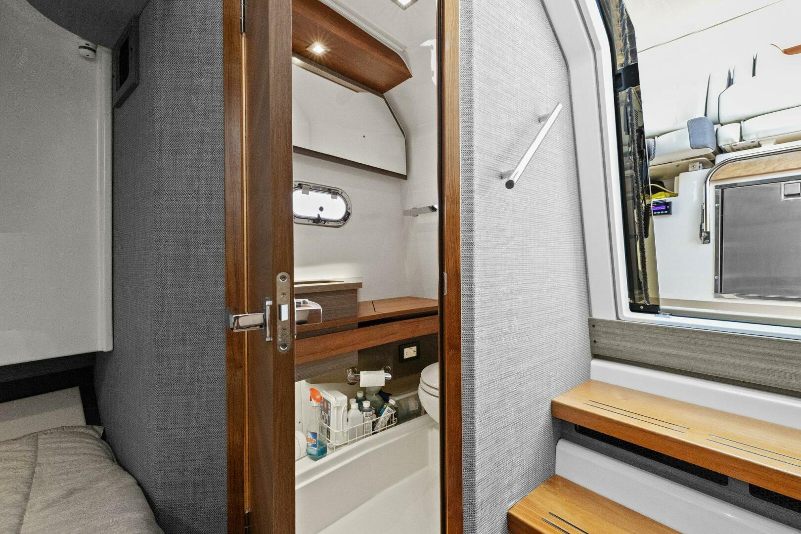 Slide: The Image of 2021 Tiara Yachts 34 Sport LS - Head - 5444150