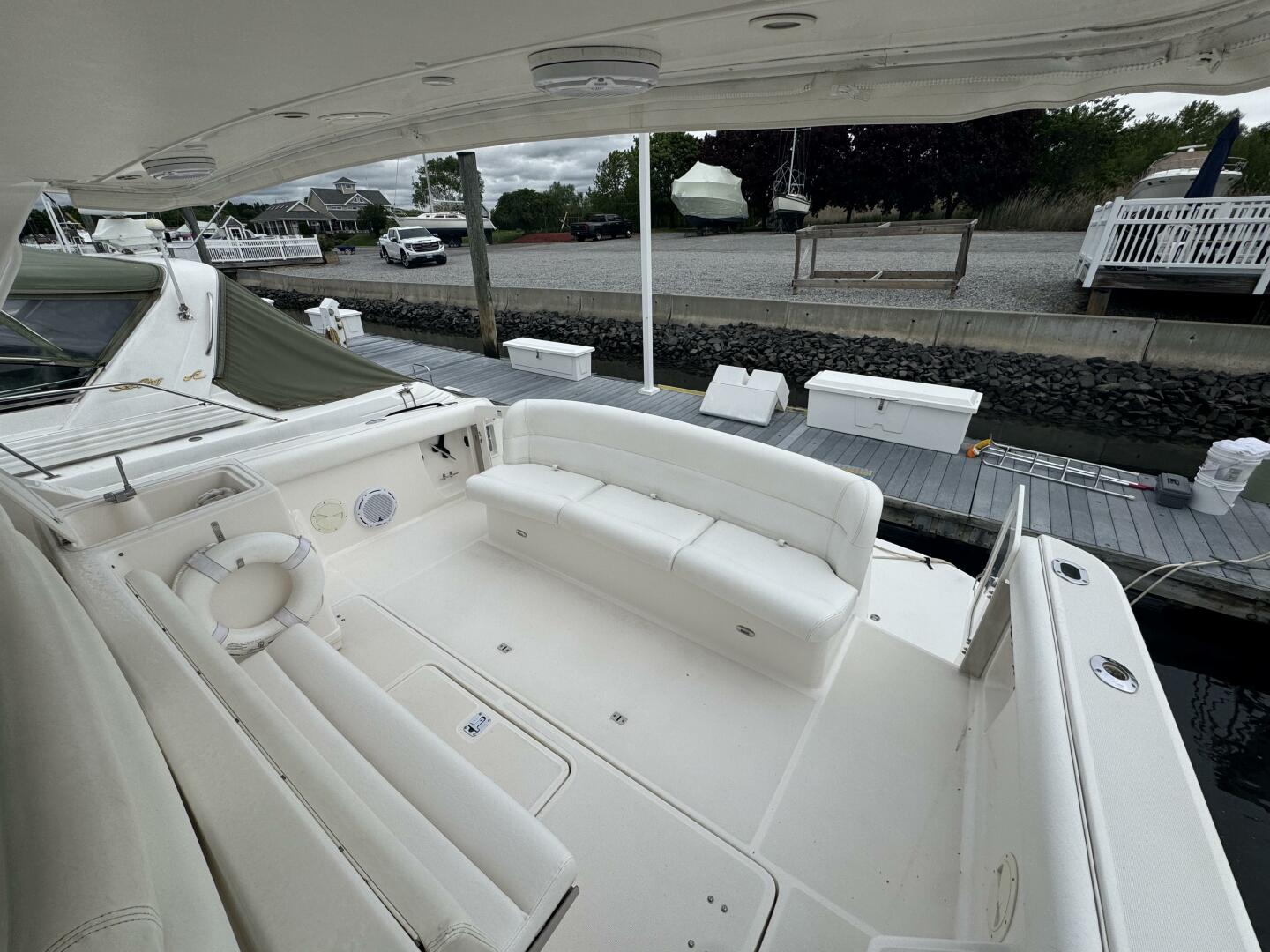 Slide: The Image of Tiara 3500 Express 2001 - 5336073