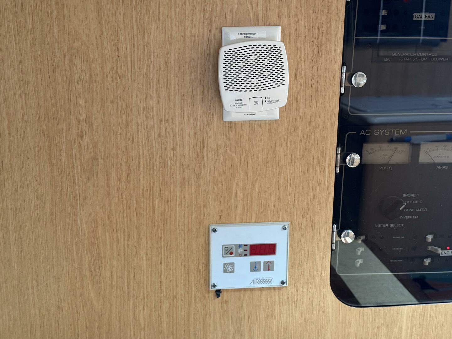 Slide: The Image of Tiara 3500 Express 2001 - 5336087