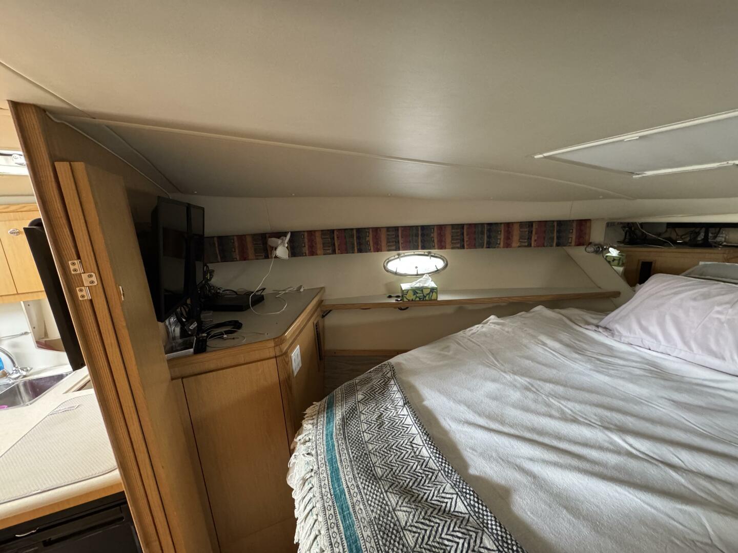 Slide: The Image of Tiara 3500 Express 2001 - 5336089