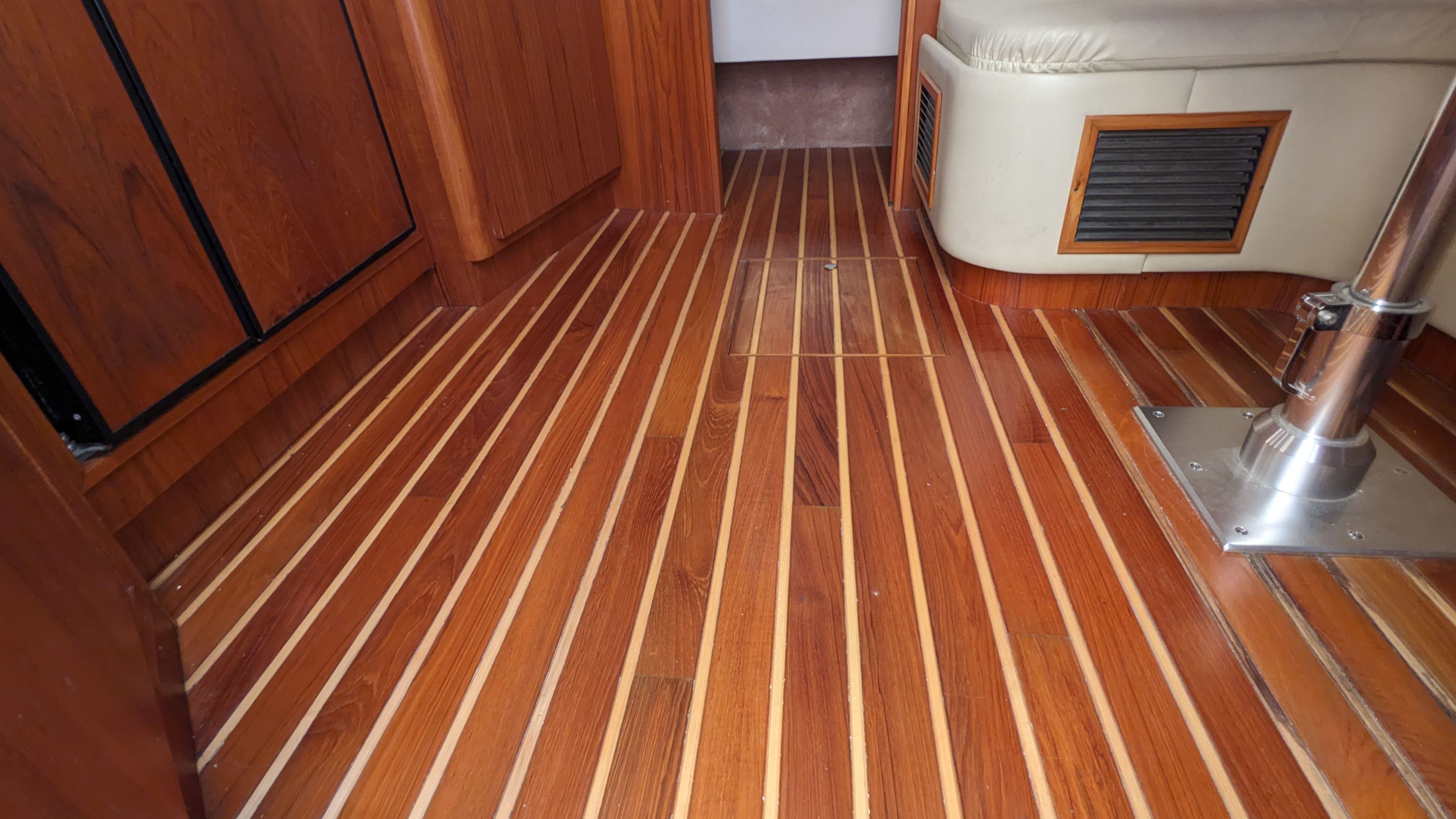 Slide: The Image of Tiara 3500 OPEN 1999 - 15