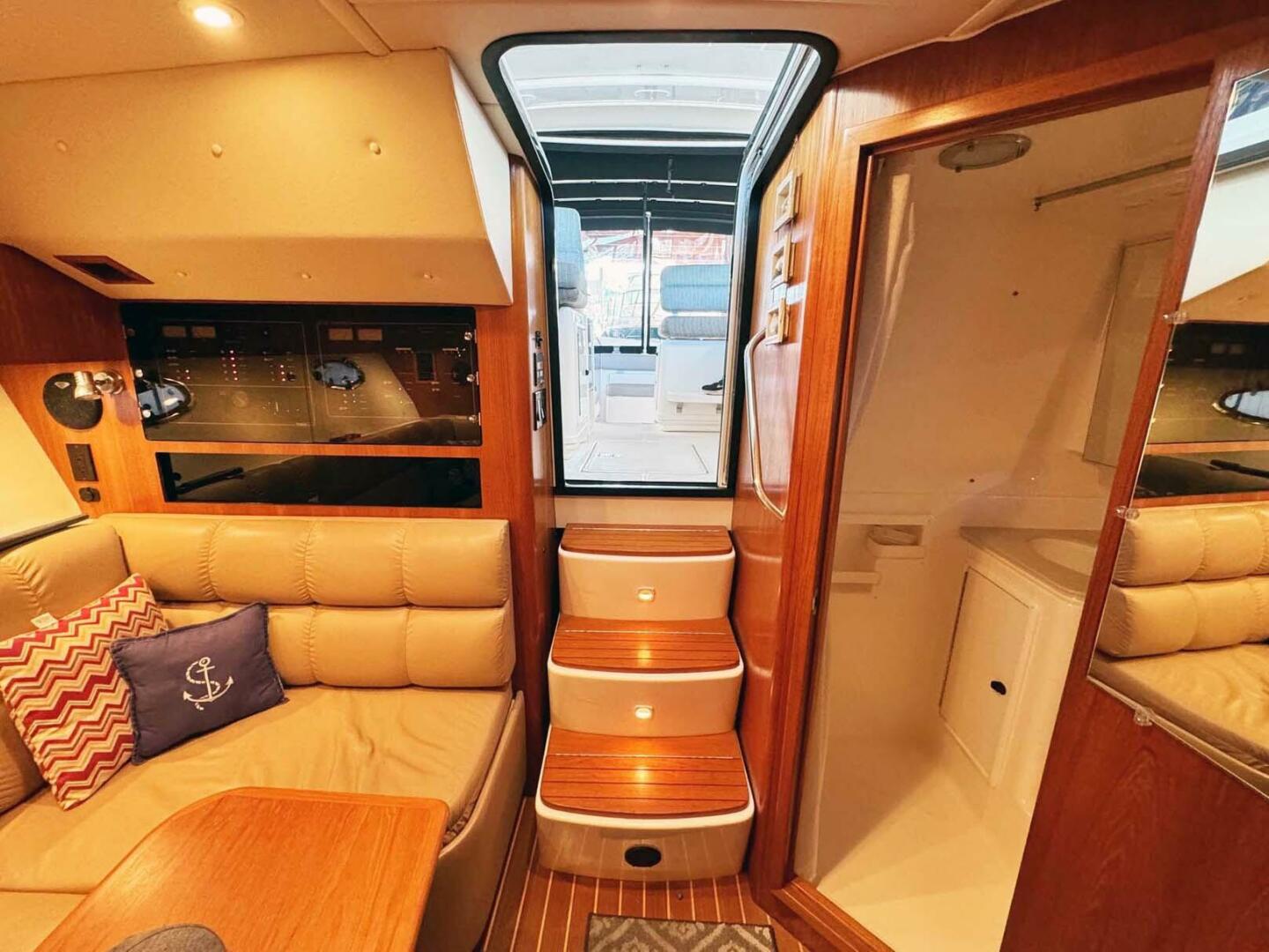 Slide: The Image of Tiara 3500 Open 2000 - 4365765