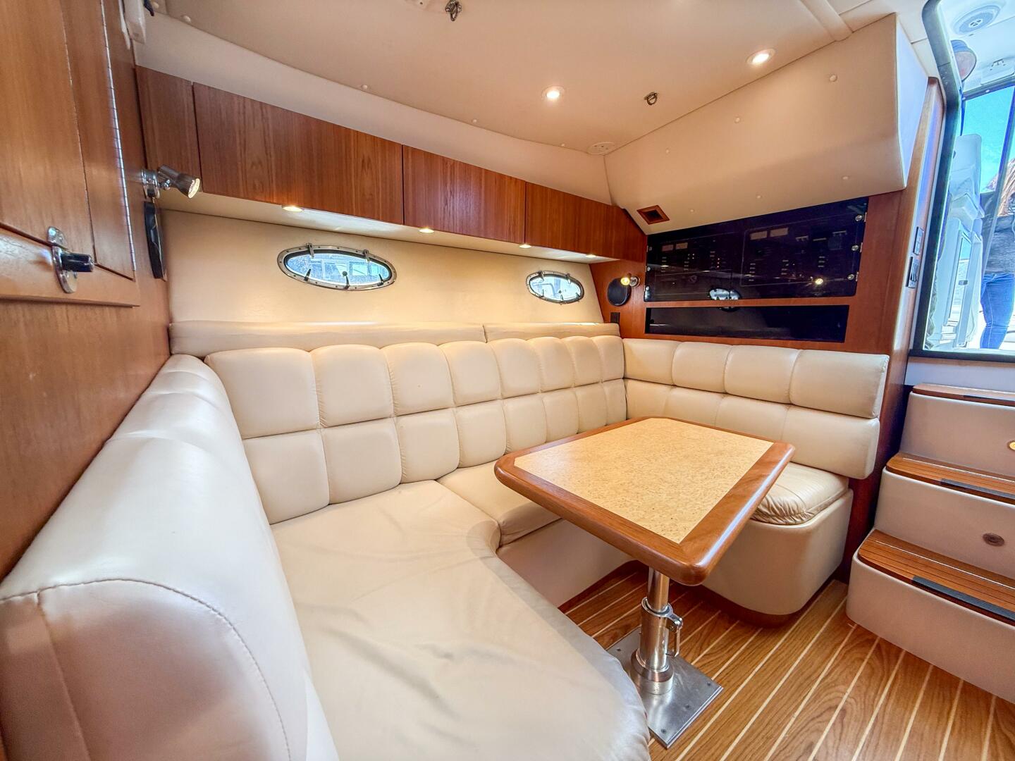 Slide: The Image of Tiara 3500 Open 2002 - 5241760