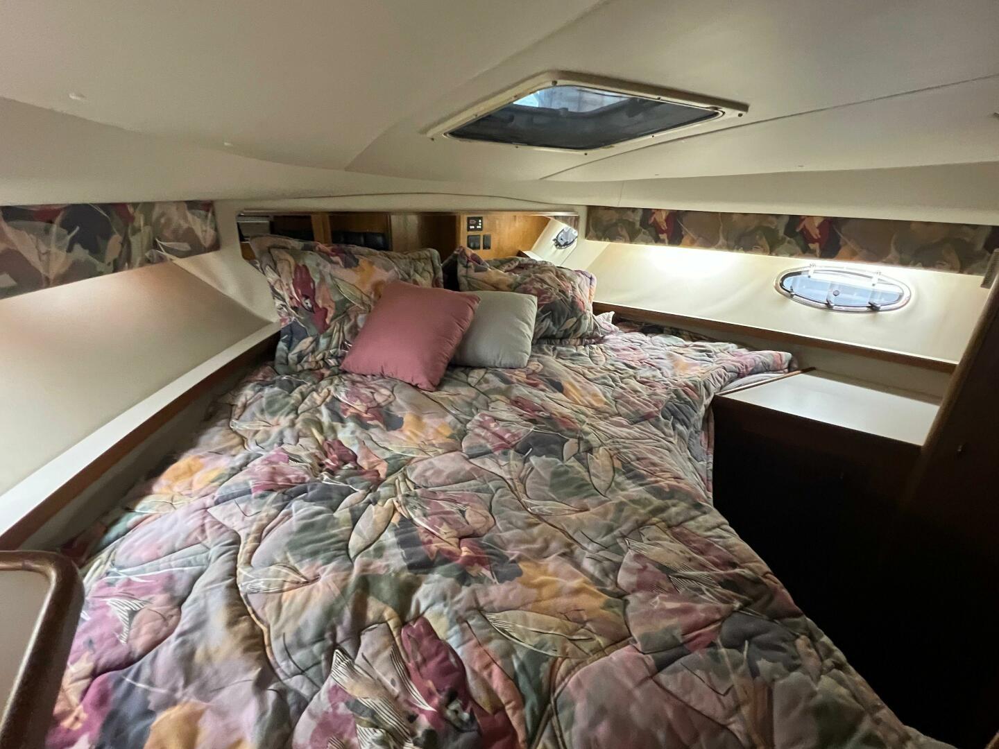 Slide: The Image of Tiara 35 Express 1995 - 5531103