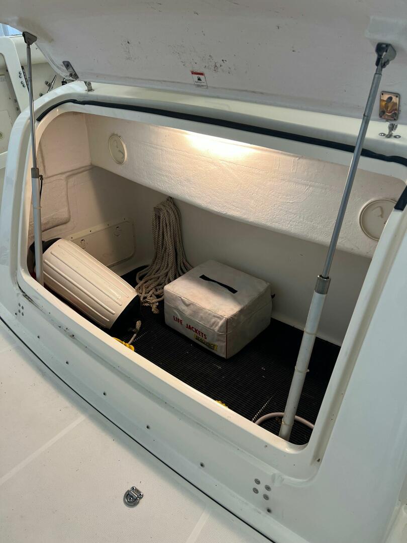 Slide: The Image of Tiara 35 Express 1995 - 5531110