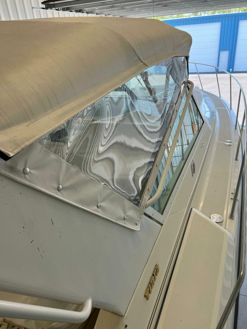 Slide: The Image of Tiara 35 Express 1995 - 5531116