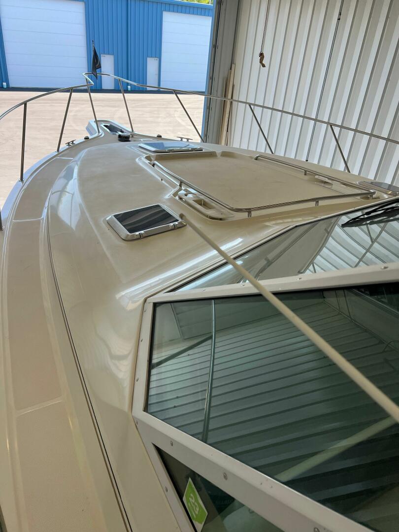 Slide: The Image of Tiara 35 Express 1995 - 5531159