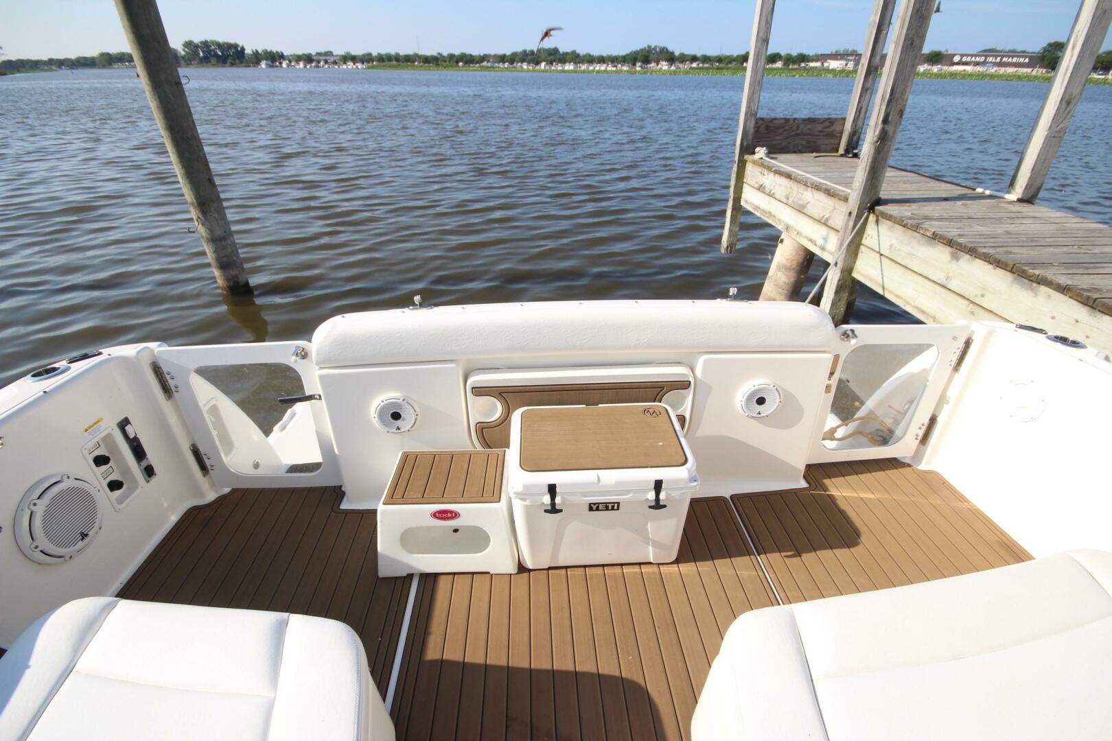 Slide: The Image of Tiara 3600 Sovran 2004 - 5507355