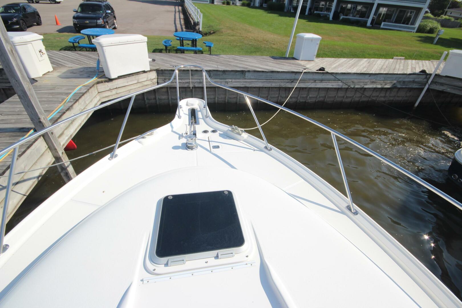 Slide: The Image of Tiara 3600 Sovran 2004 - 5507395