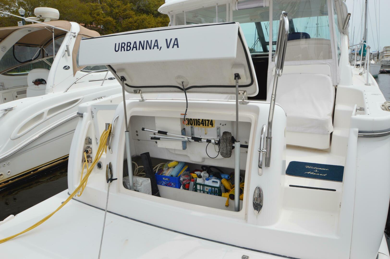 Slide: The Image of Tiara 3600 Sovran 2005 - 4430380
