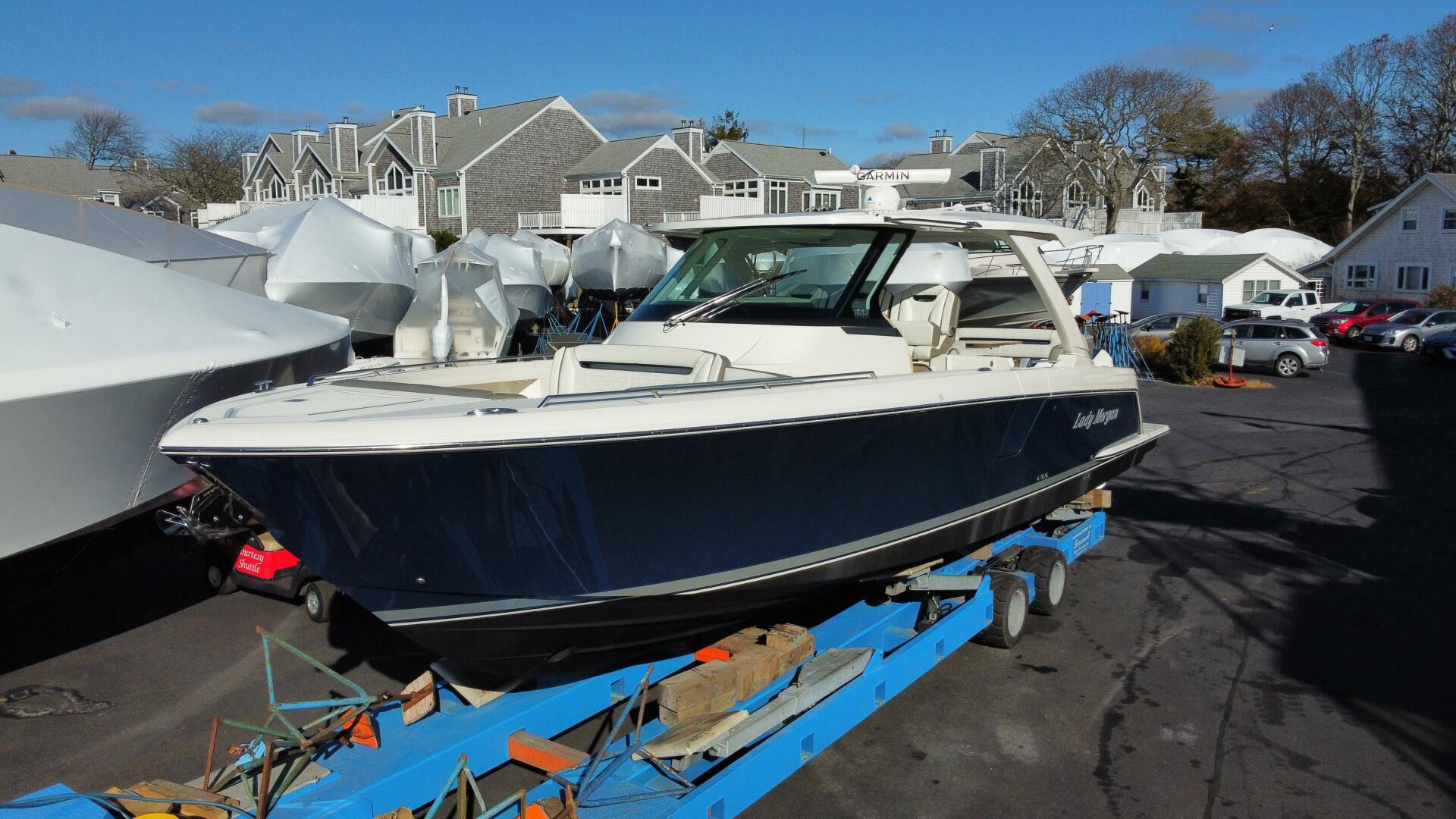 Slide: The Image of Tiara 38 2022 - 5236968