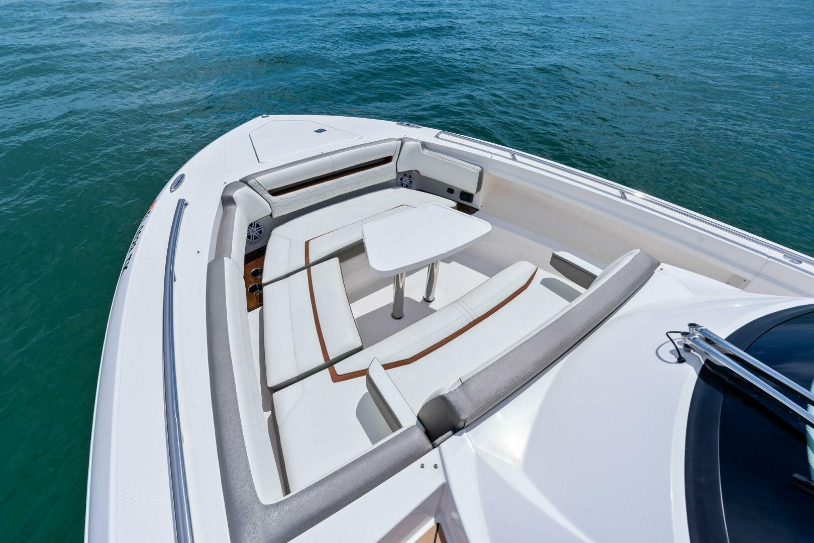 Slide: The Image of 2023 Tiara Yachts 38 LS - 5415525