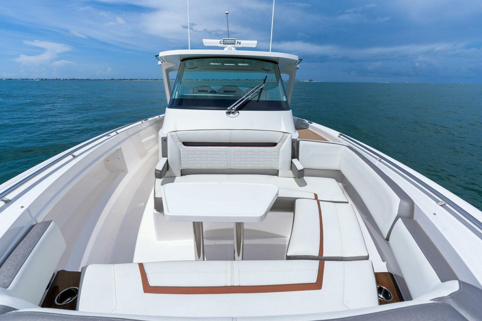 Slide: The Image of 2023 Tiara Yachts 38 LS - 5415528