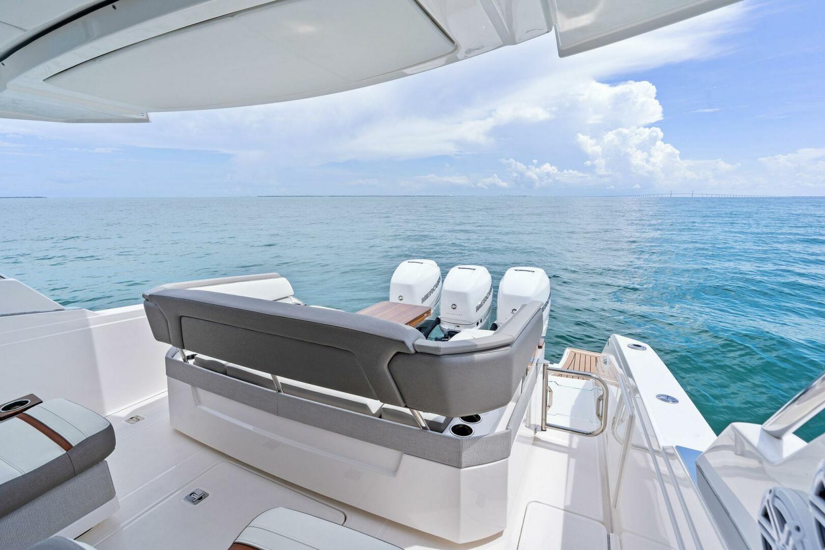 Slide: The Image of 2023 Tiara Yachts 38 LS - 5415539