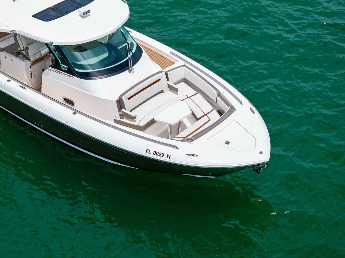 Slide: The Image of 2023 Tiara Yachts 38 LS - 5415725