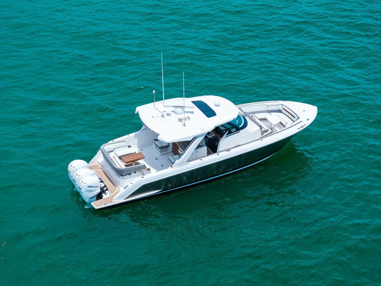 Slide: The Image of 2023 Tiara Yachts 38 LS - 5415731