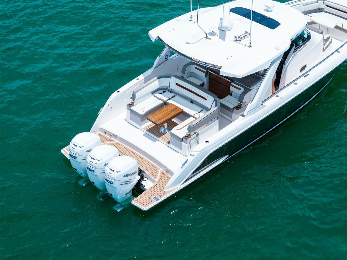 Slide: The Image of 2023 Tiara Yachts 38 LS - 5415733