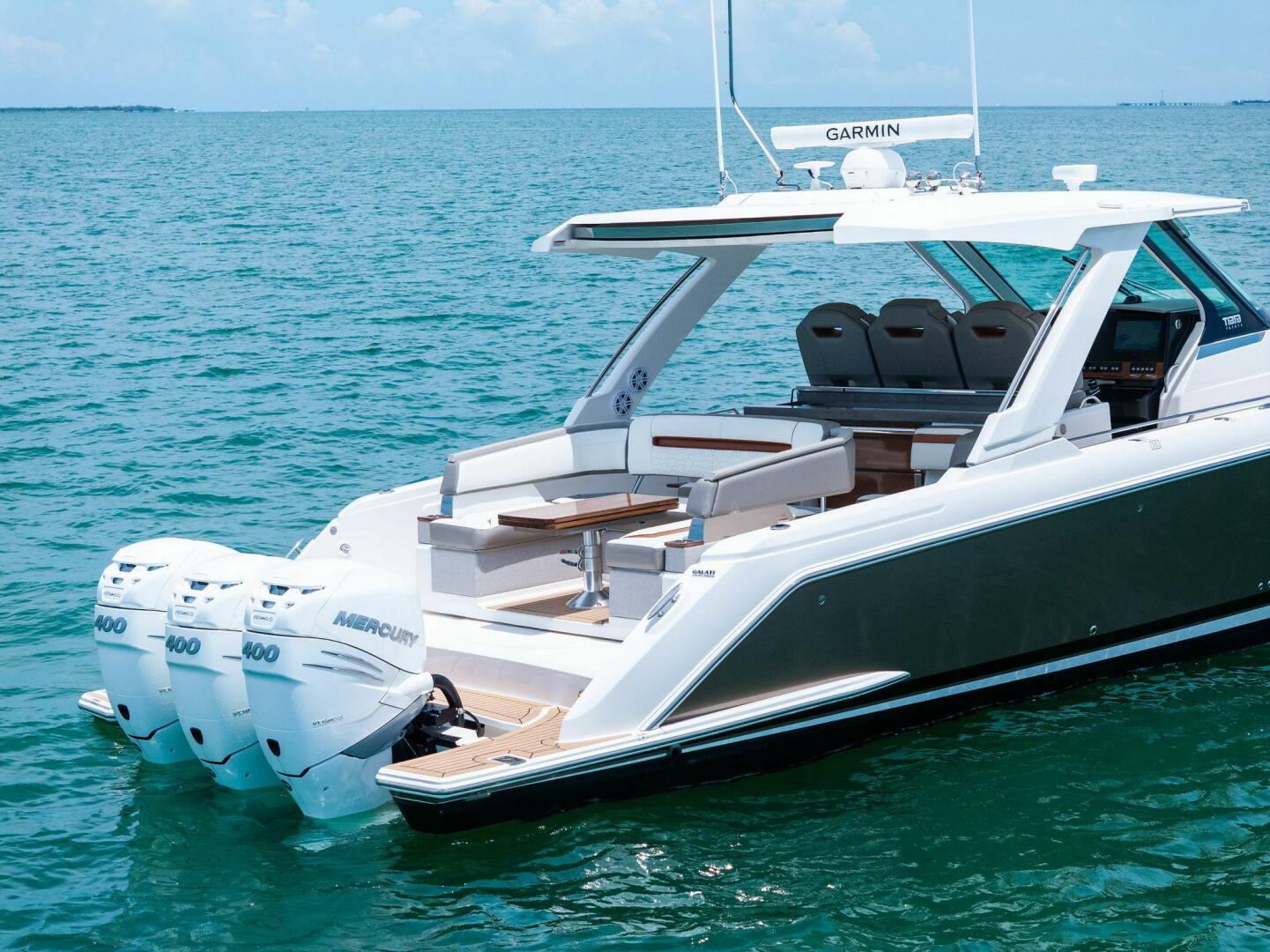 Slide: The Image of 2023 Tiara Yachts 38 LS - 5415735