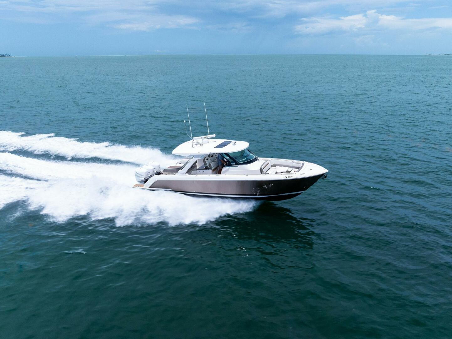 Slide: The Image of 2023 Tiara Yachts 38 LS - 5415742