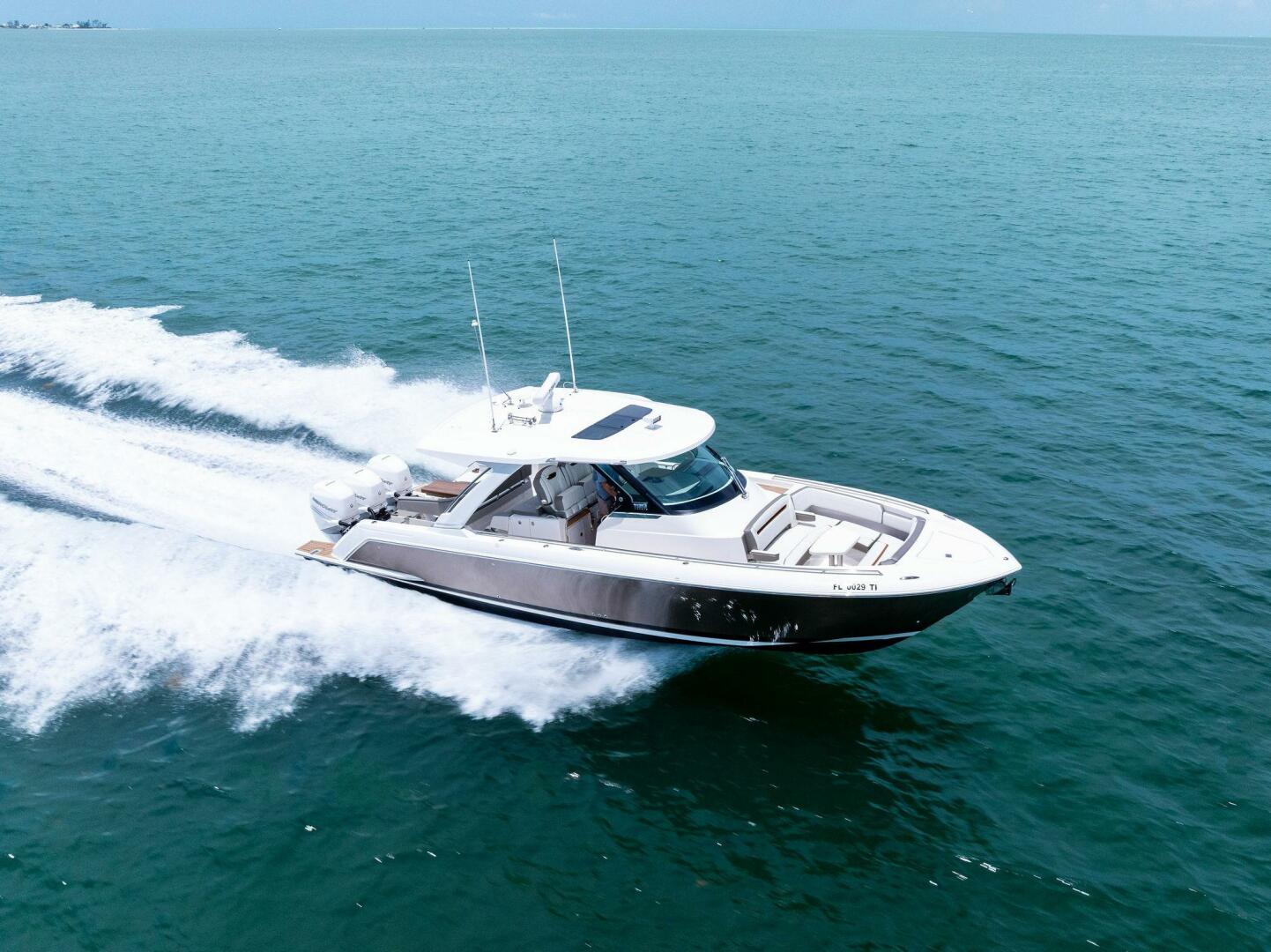 Slide: The Image of 2023 Tiara Yachts 38 LS - 5415743