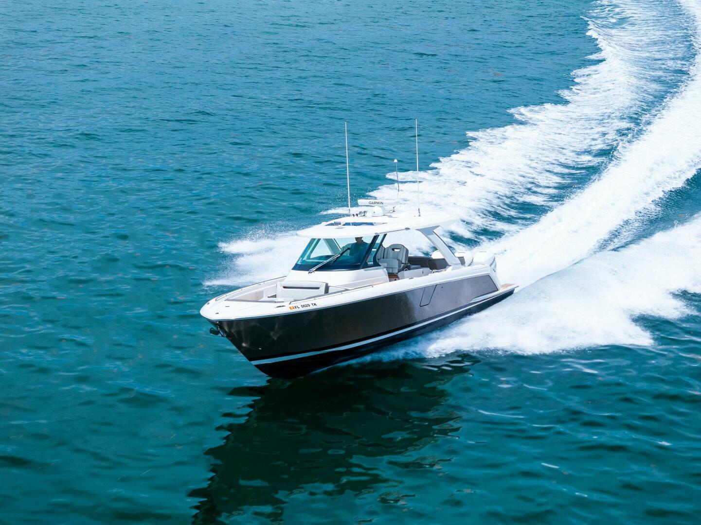 Slide: The Image of 2023 Tiara Yachts 38 LS - 5415749