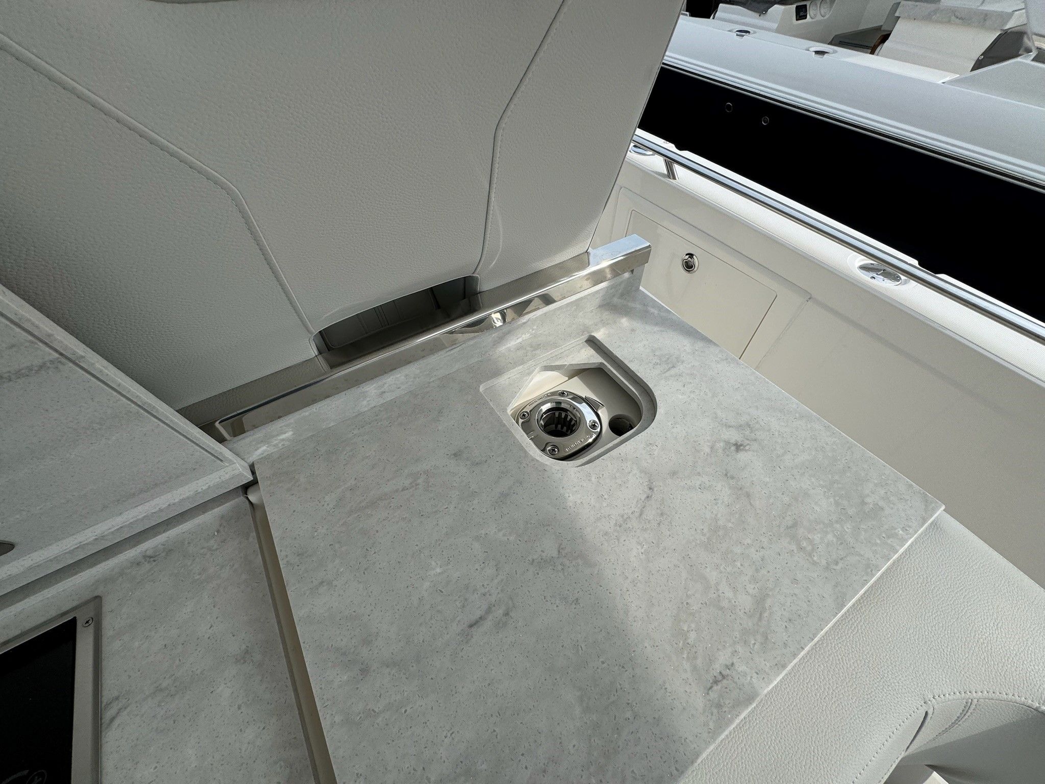 Slide: The Image of Tiara 38 LS 2025 - 26