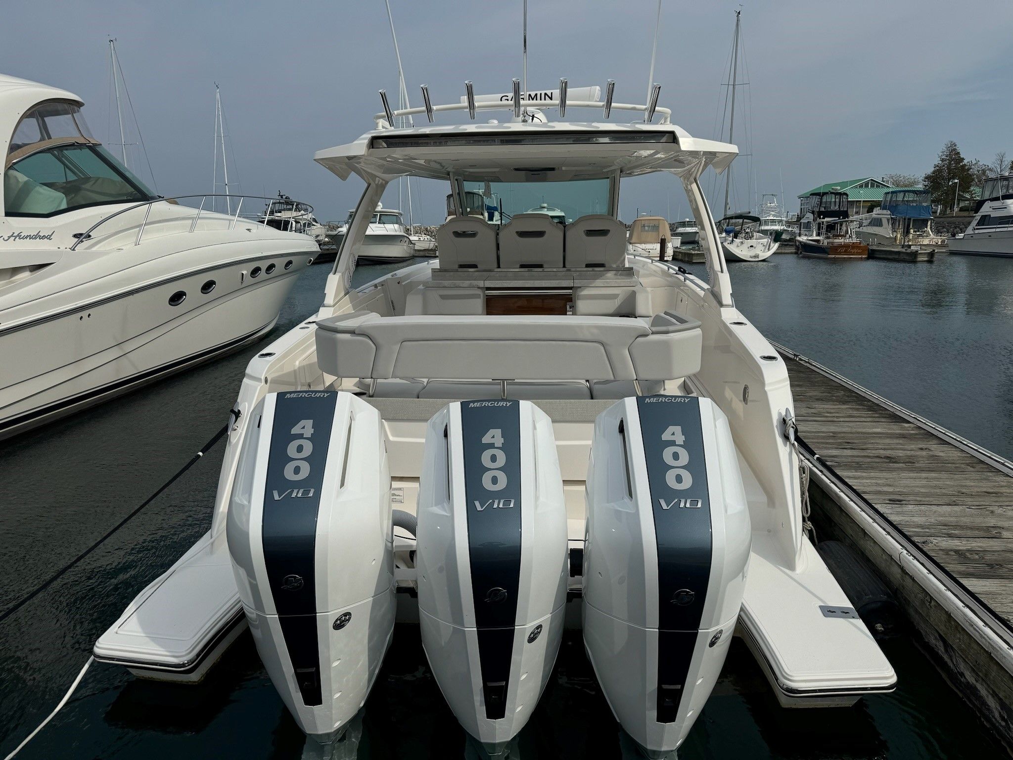 Slide: The Image of Tiara 38 LS 2025 - 5