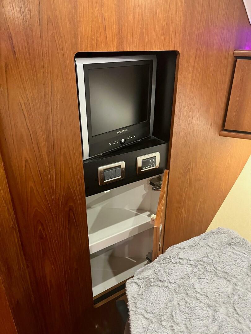 Slide: The Image of 2007 Tiara Yachts 3900 Sovran 'NOLA' - 4494584