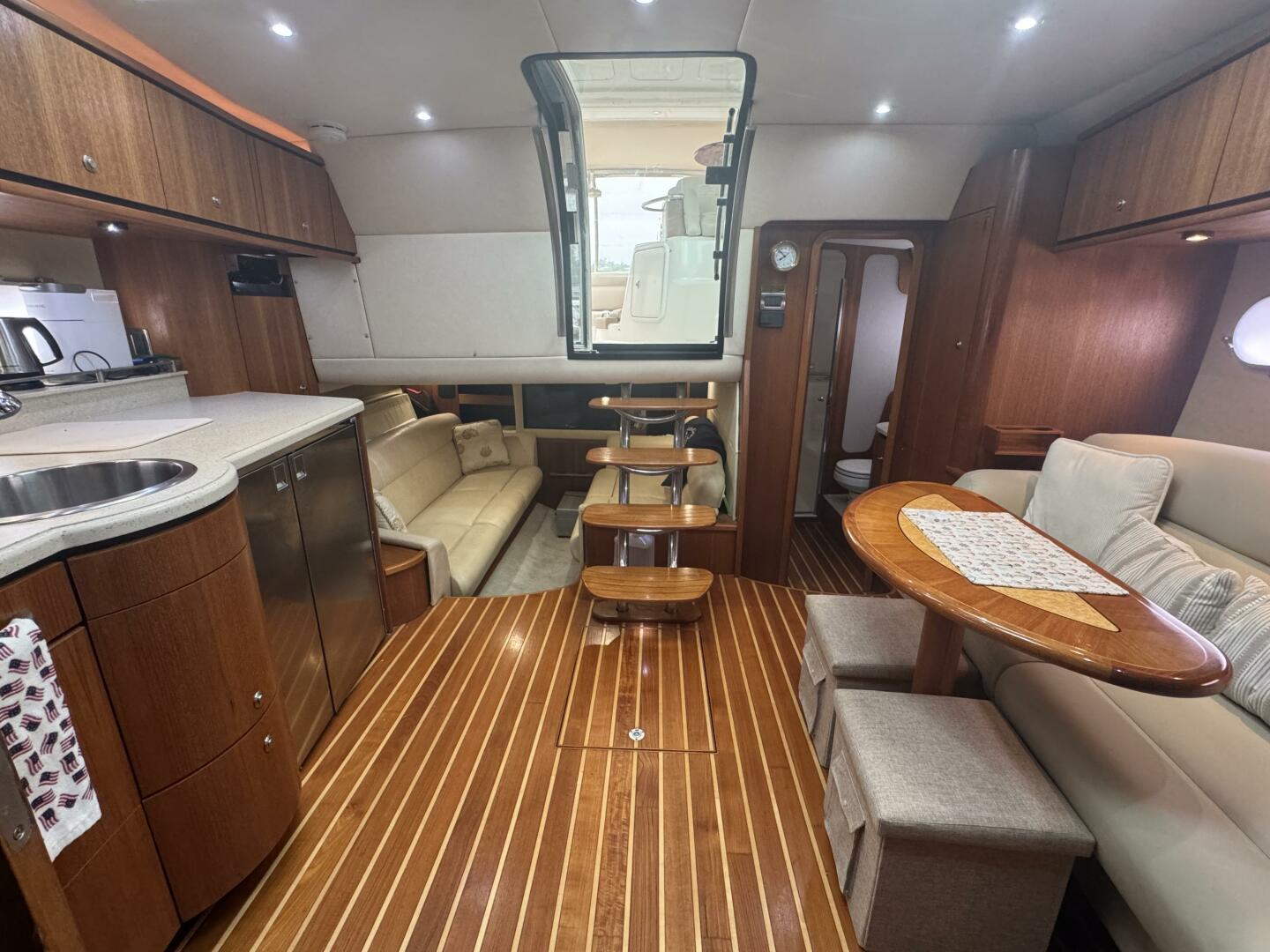 Slide: The Image of Tiara 3900 Sovran 2008 - 5505488