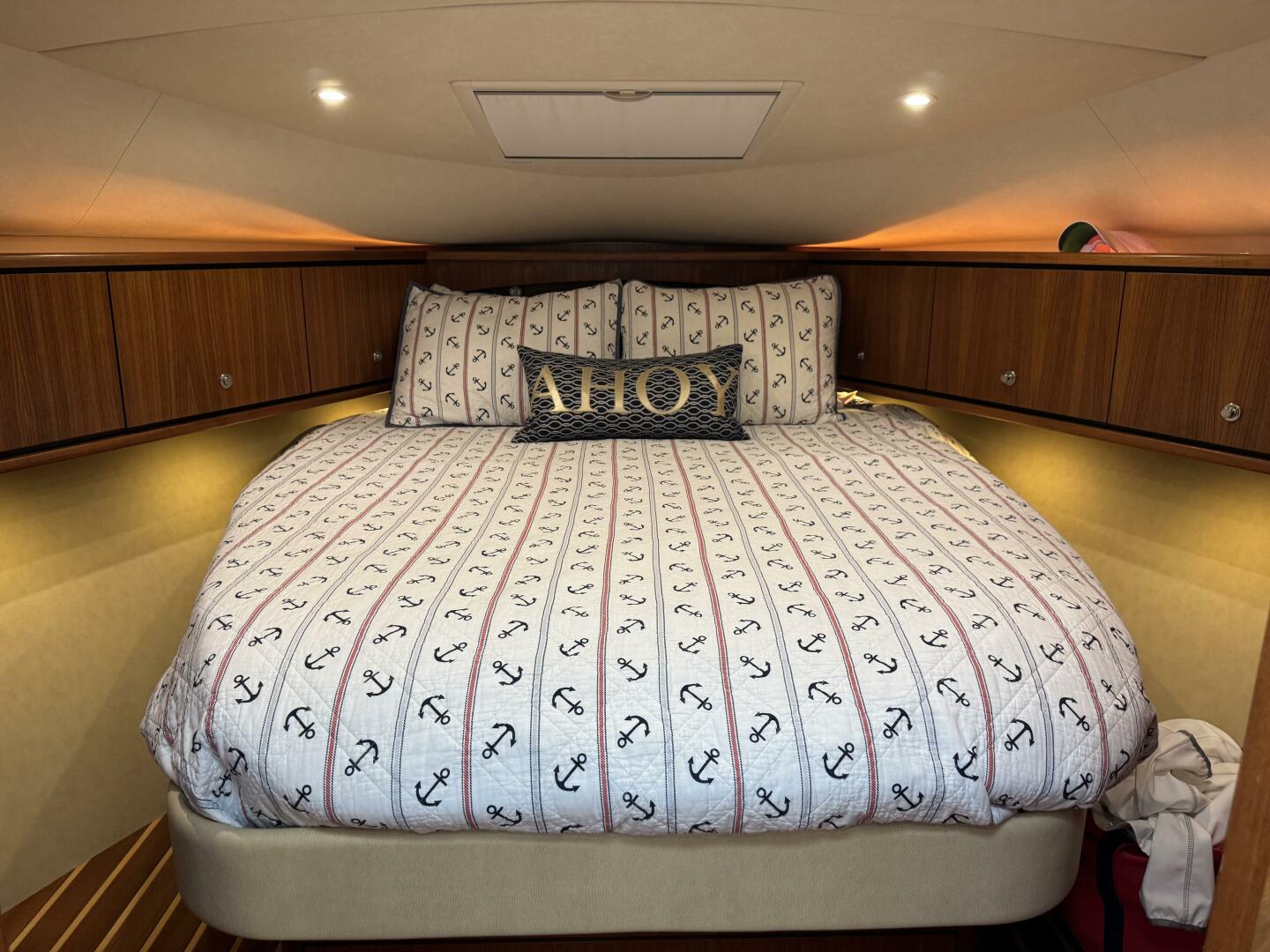 Slide: The Image of Tiara 3900 Sovran 2008 - 5505489