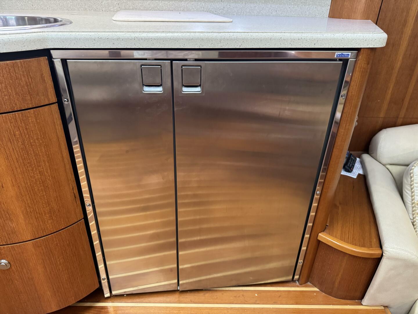 Slide: The Image of Tiara 3900 Sovran 2008 - 5505495