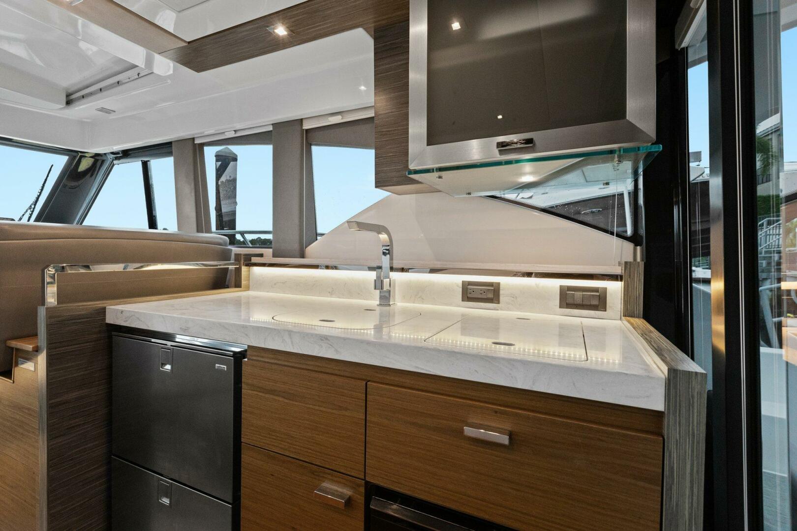 Slide: The Image of 2019 Tiara Yachts 39 Coupe - Big Eyes - Galley - 4630094