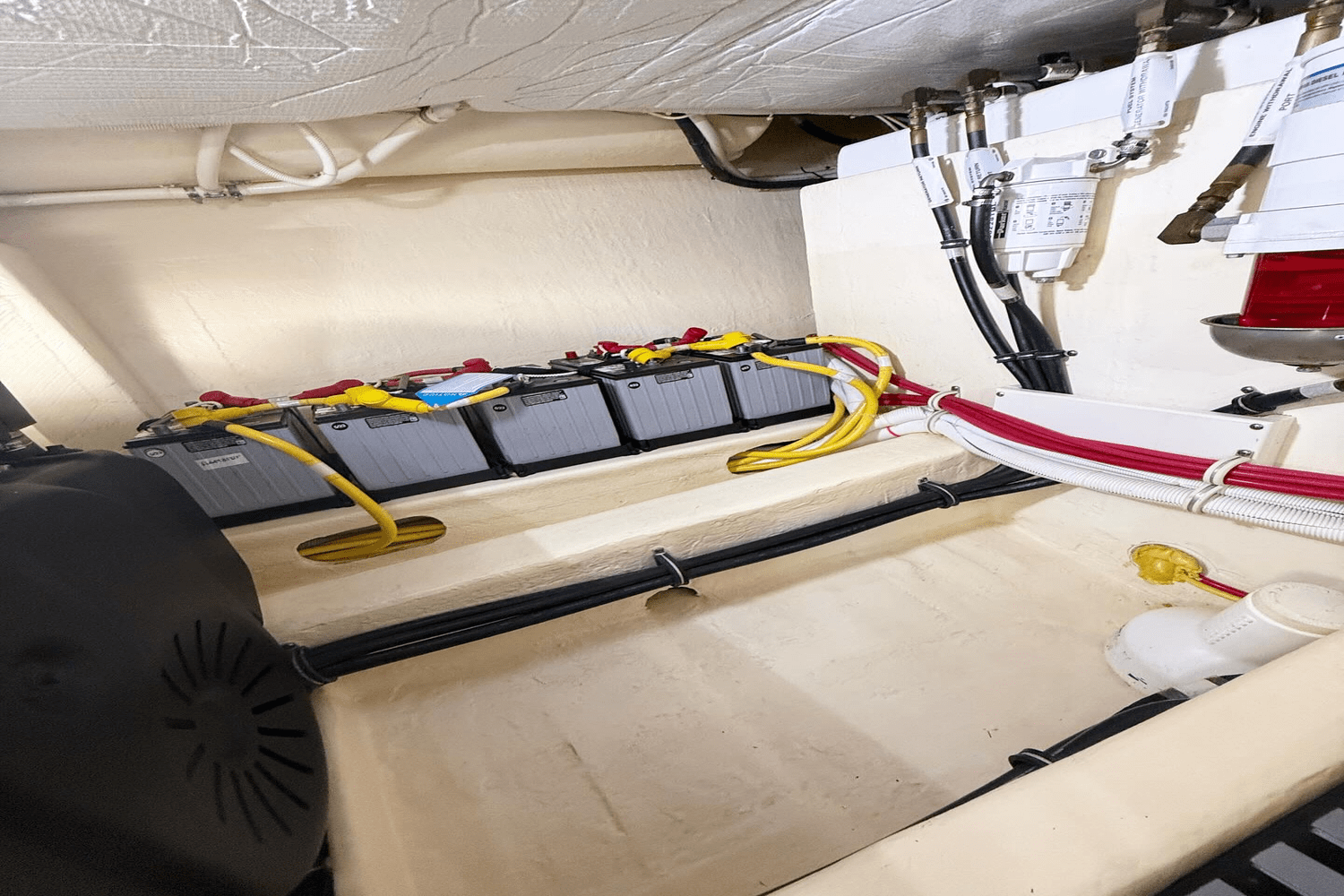 Slide: The Image of Tiara 39 COUPE 2019 - 13