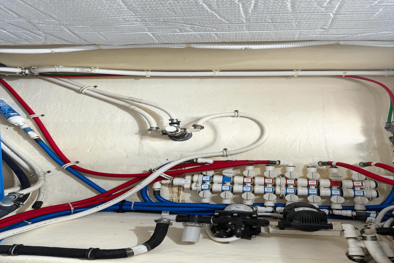 Slide: The Image of Tiara 39 COUPE 2019 - 14