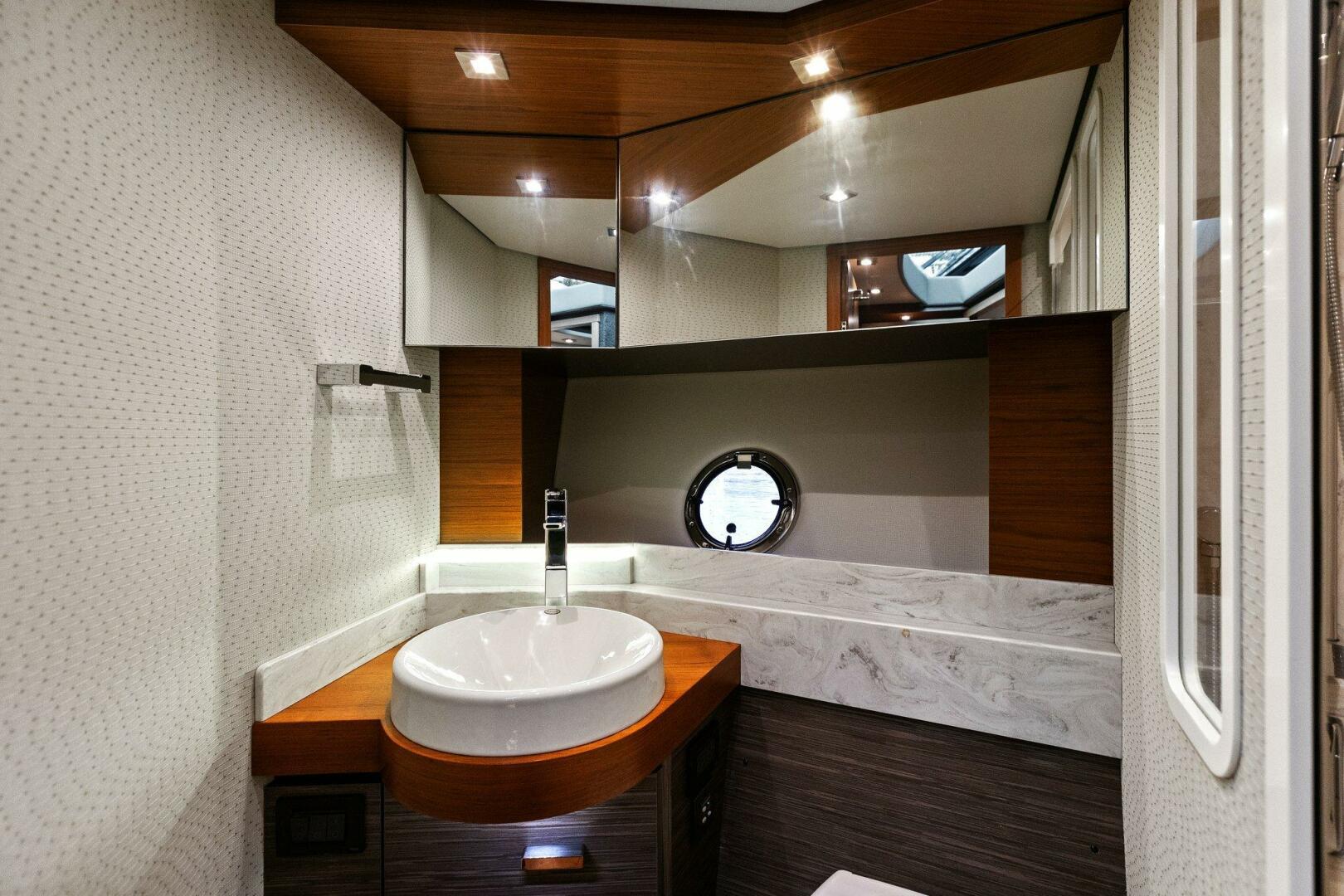 Slide: The Image of 2019 Tiara Yachts 39 Coupe - Big Eyes - Head - 4630131