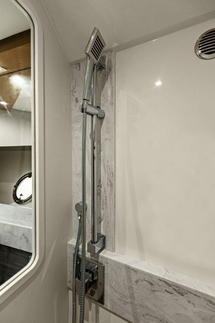 Slide: The Image of 2019 Tiara Yachts 39 Coupe - Big Eyes - Head - 4630118