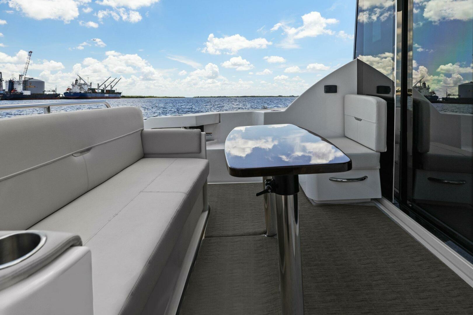 Slide: The Image of 2019 Tiara Yachts 39 Coupe - Big Eyes - Cockpit - 4630076