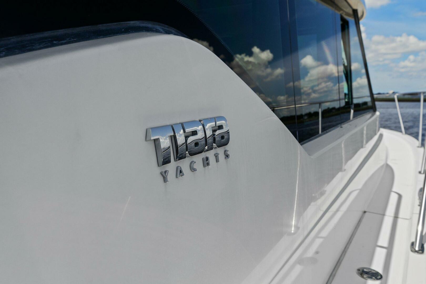 Slide: The Image of 2019 Tiara Yachts 39 Coupe - Big Eyes - - 4630160