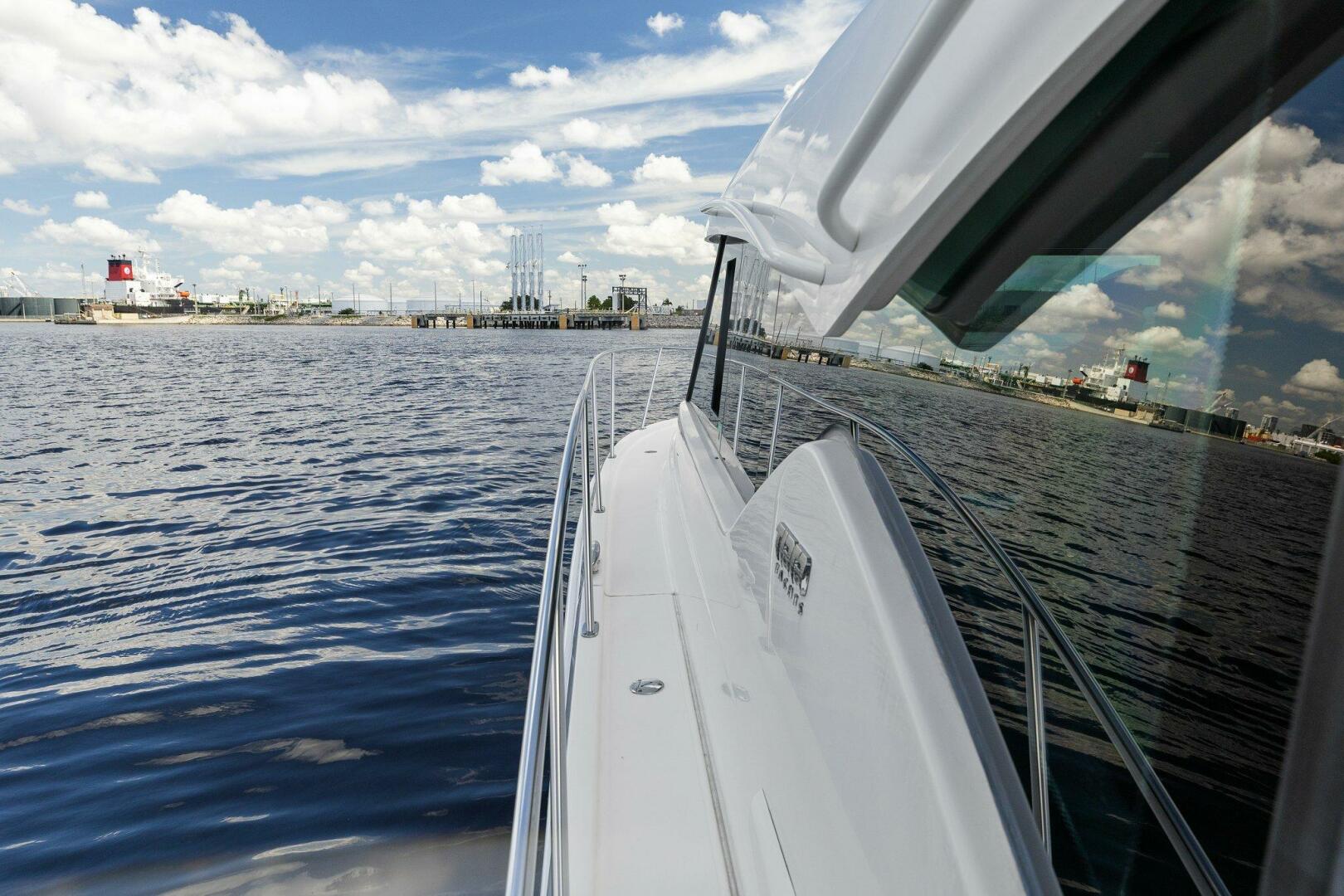 Slide: The Image of 2019 Tiara Yachts 39 Coupe - Big Eyes - - 4630162