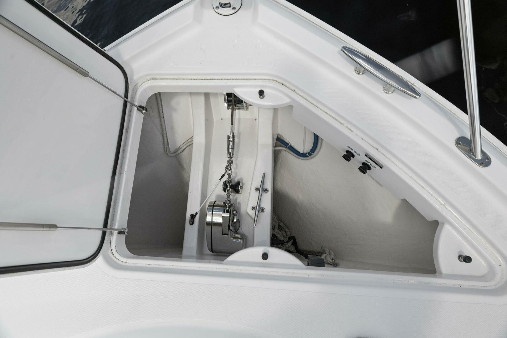 Slide: The Image of 2019 Tiara Yachts 39 Coupe - Big Eyes - Anchor Locker - 4630170