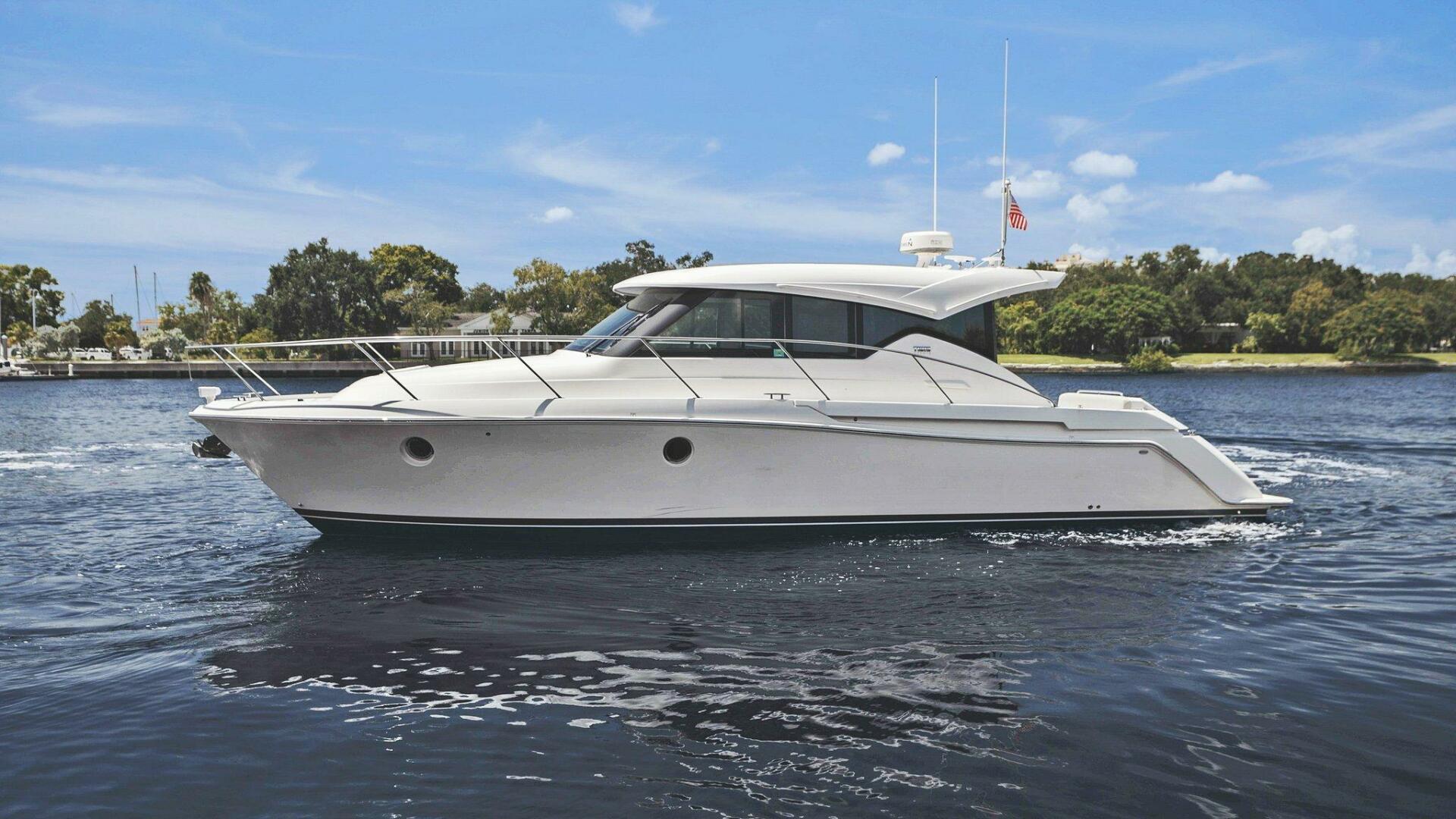 Slide: The Image of 2019 Tiara Yachts 39 Coupe - Big Eyes - - 4630197
