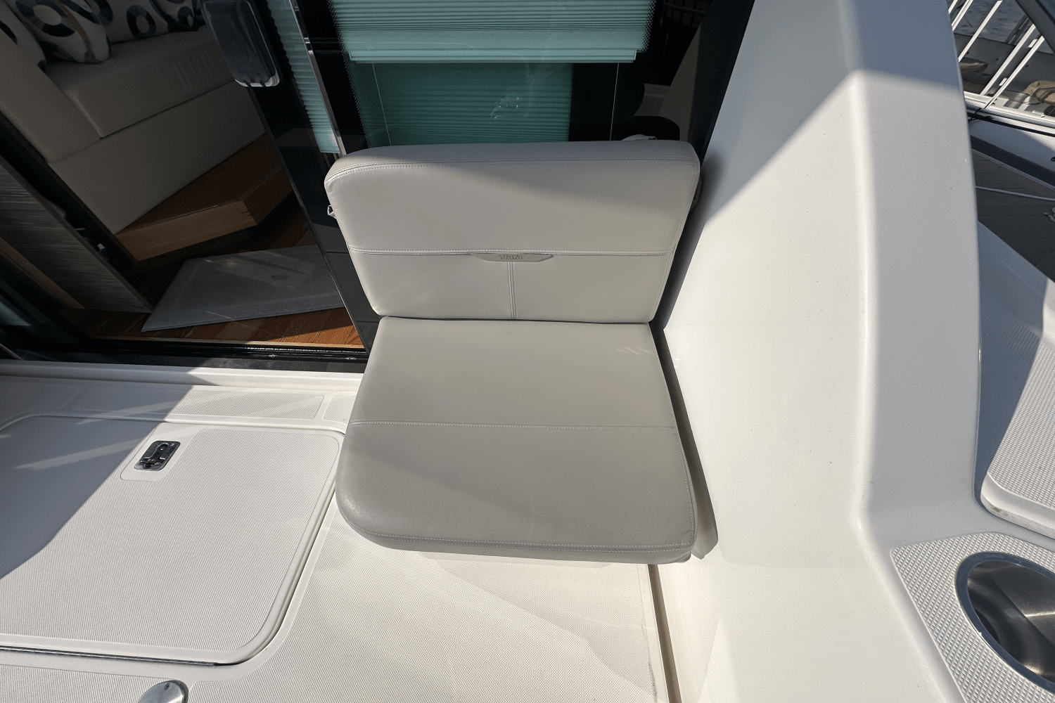 Slide: The Image of Tiara 39 COUPE 2020 - 27