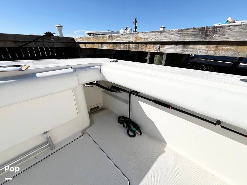 Slide: The Image of Coaming Pads - 15178349