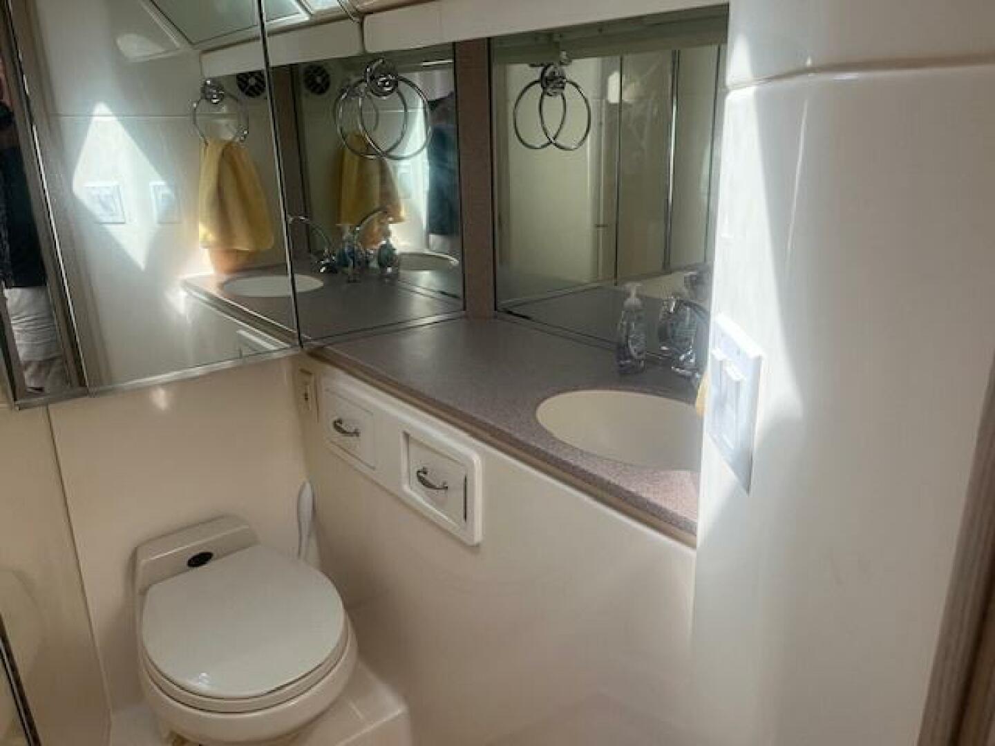 Slide: The Image of Tiara 4300 Open 1994 - 5185526