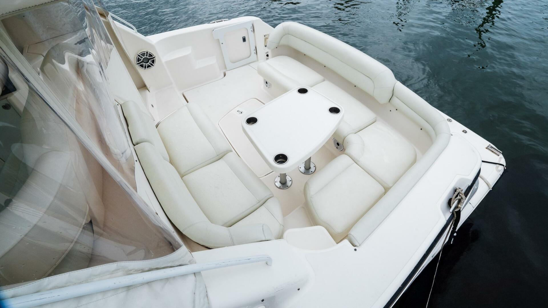 Slide: The Image of Tiara 4300 Sovran 2007 - 4437559