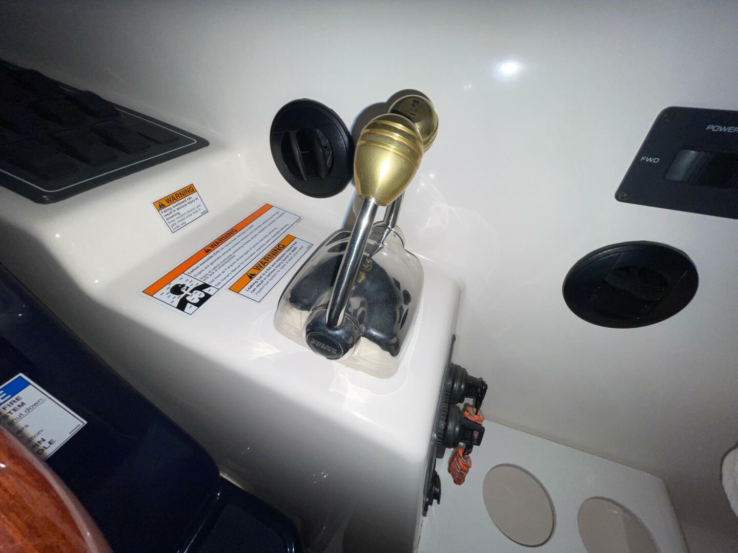 Slide: The Image of Tiara 4300 Sovran 2007 - 5243192