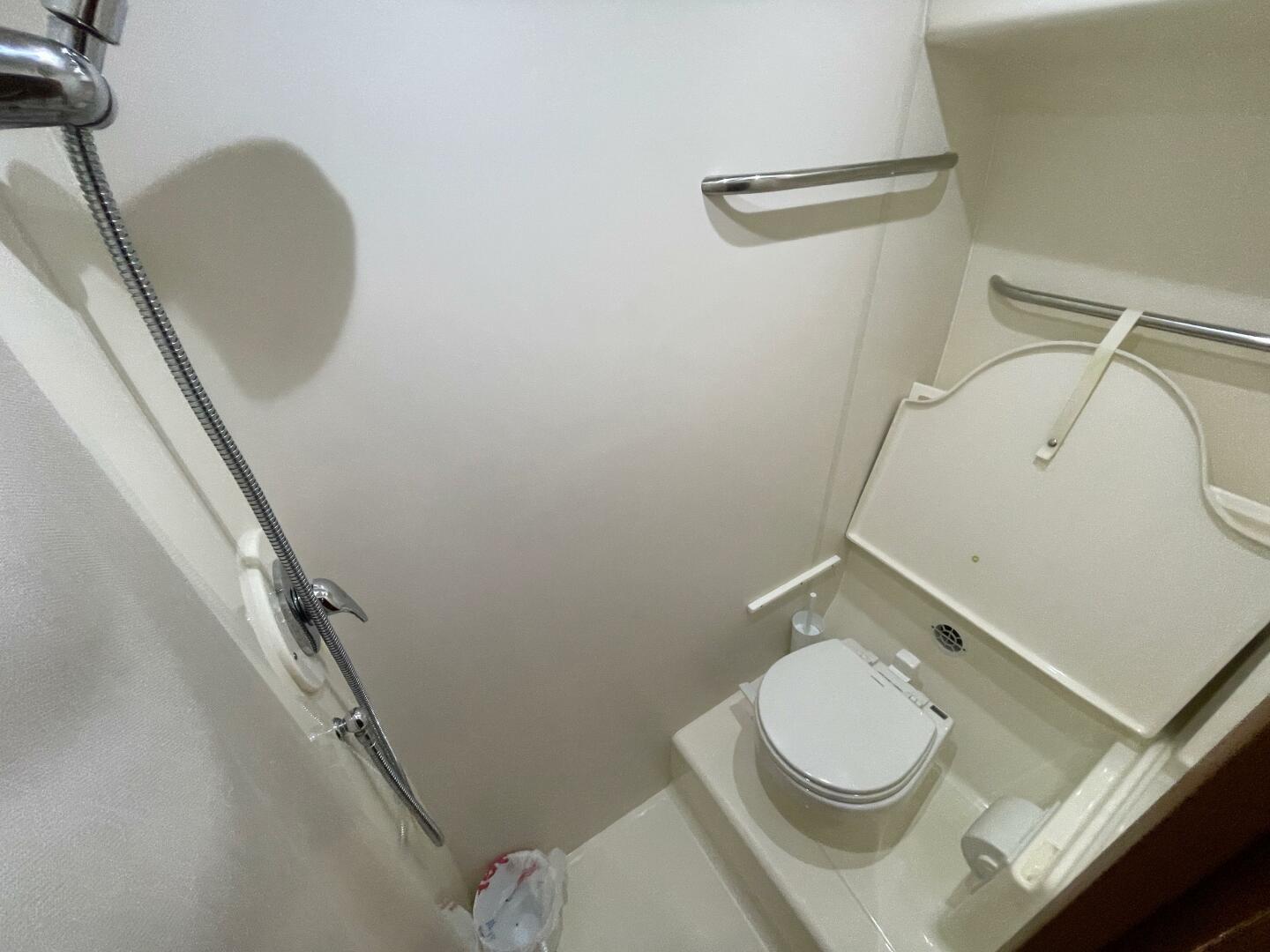 Slide: The Image of Tiara 4300 Sovran 2007 - 5243200