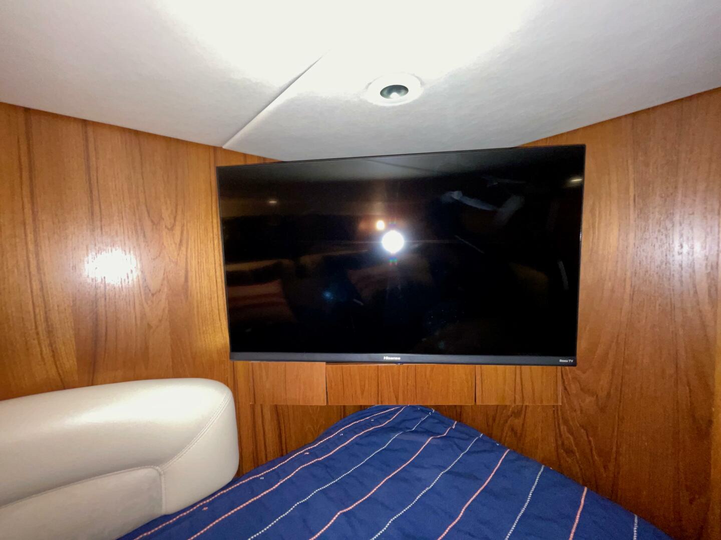 Slide: The Image of Tiara 4300 Sovran 2007 - 5243227